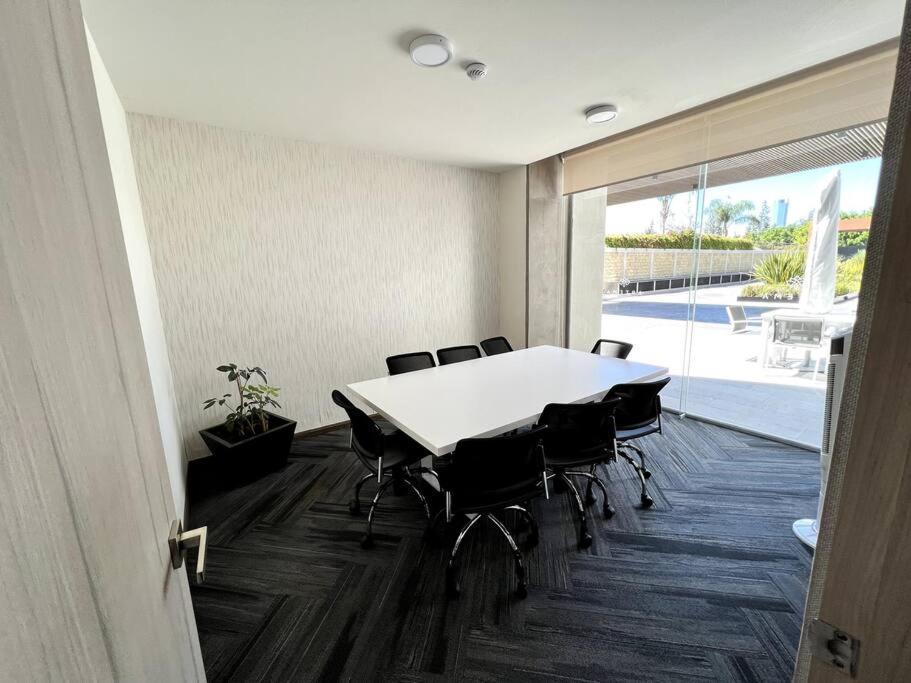 Luxury 3Br Apartment W Pool, Spa & Stunning Views Puebla de Zaragoza Esterno foto