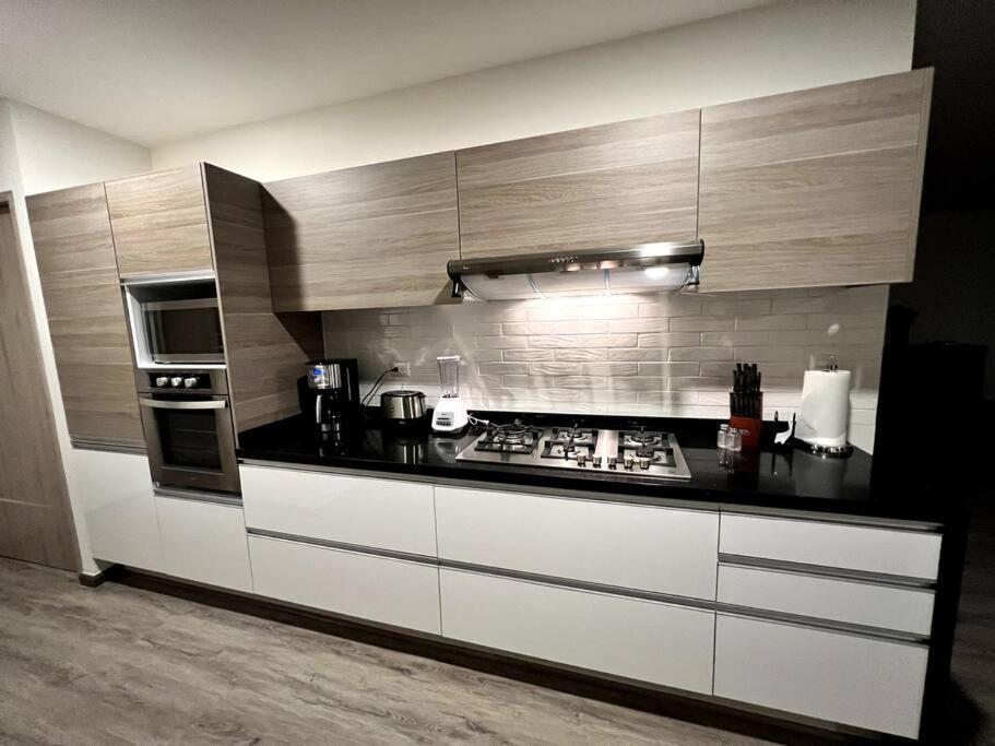 Luxury 3Br Apartment W Pool, Spa & Stunning Views Puebla de Zaragoza Esterno foto