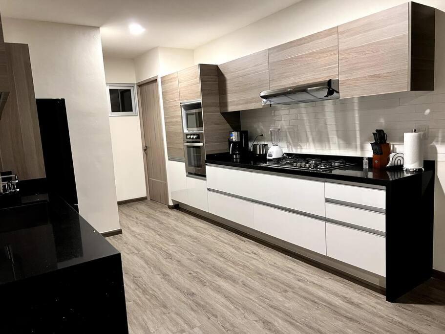 Luxury 3Br Apartment W Pool, Spa & Stunning Views Puebla de Zaragoza Esterno foto