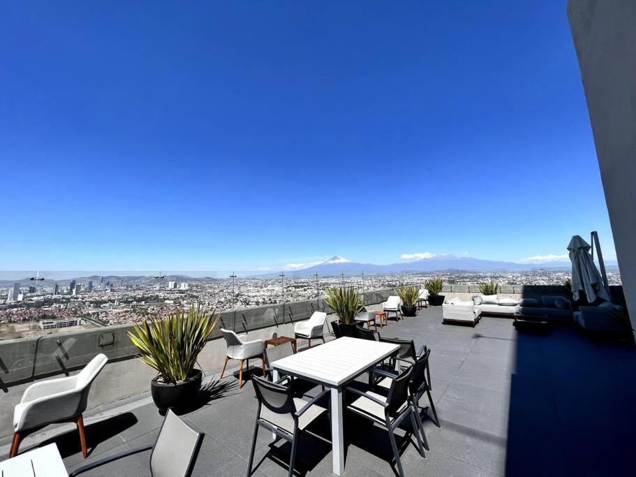 Luxury 3Br Apartment W Pool, Spa & Stunning Views Puebla de Zaragoza Esterno foto